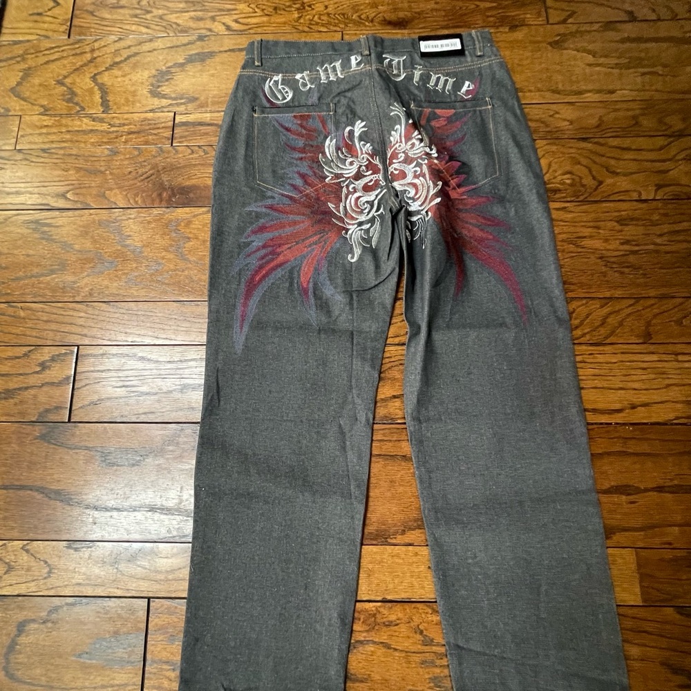 NWT Game Time Baggy Jeans Mens‎ 38x30 Embroidered Wings Denim Graphic Jeans